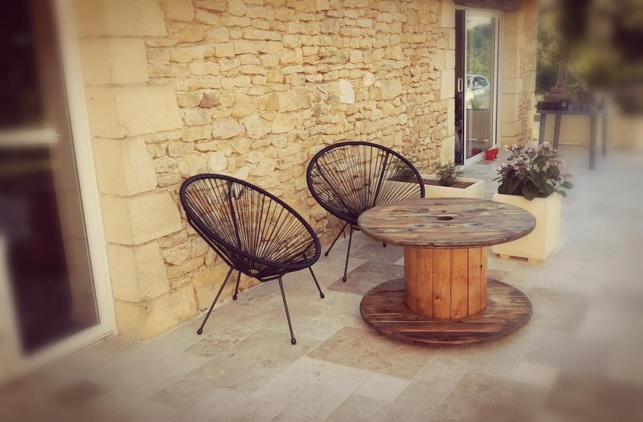 O Reve De Gabriel Bed & Breakfast Saint-Amand-de-Coly Екстериор снимка