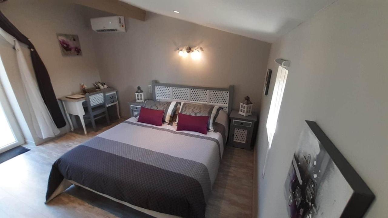 O Reve De Gabriel Bed & Breakfast Saint-Amand-de-Coly Екстериор снимка